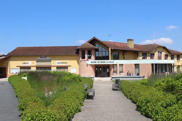 Borne de Recharge Maison Entreprise borne de recharge Bâgé-Dommartin