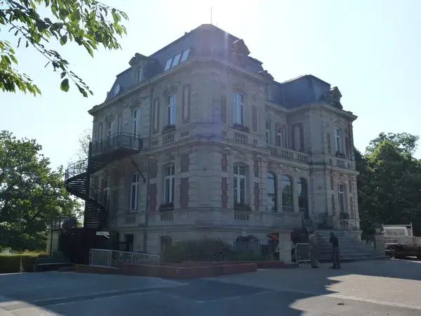 Borne de Recharge Maison Entreprise borne de recharge Beuvrages