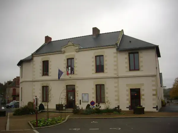 Borne de Recharge Maison Entreprise borne de recharge Erbray