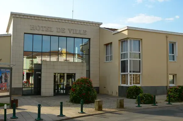 Borne de Recharge Maison Entreprise borne de recharge Le Loroux-Bottereau