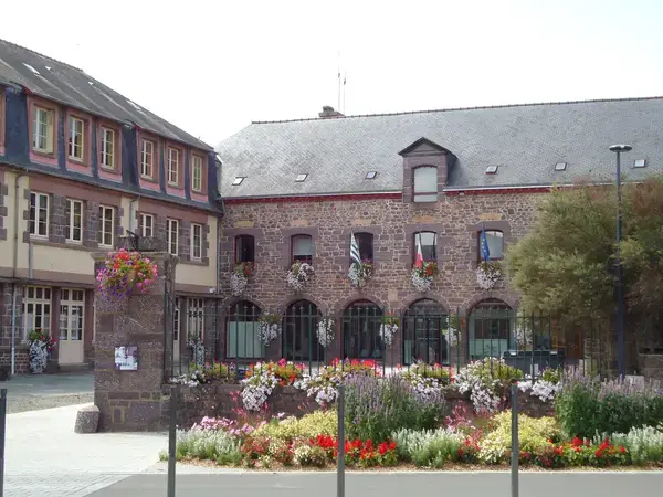 Borne de Recharge Maison Entreprise borne de recharge Montfort-sur-Meu