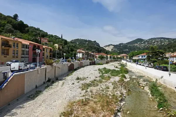 Borne de Recharge Maison Entreprise borne de recharge Saint-André-de-la-Roche