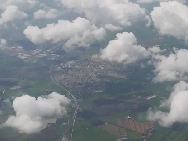 Borne de Recharge Maison Entreprise borne de recharge Saint-Martin-de-Crau