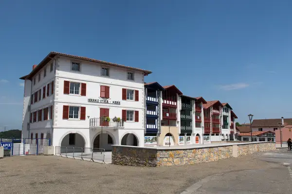 Borne de Recharge Maison Entreprise borne de recharge Saint-Pierre-d'Irube