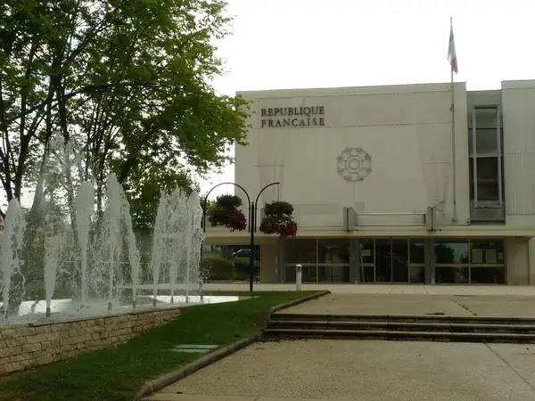 Borne de Recharge Maison Entreprise borne de recharge Saint-Yrieix-sur-Charente